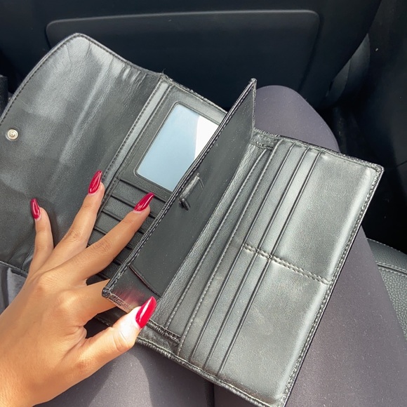 Coach wristlet - Picture 4 of 5